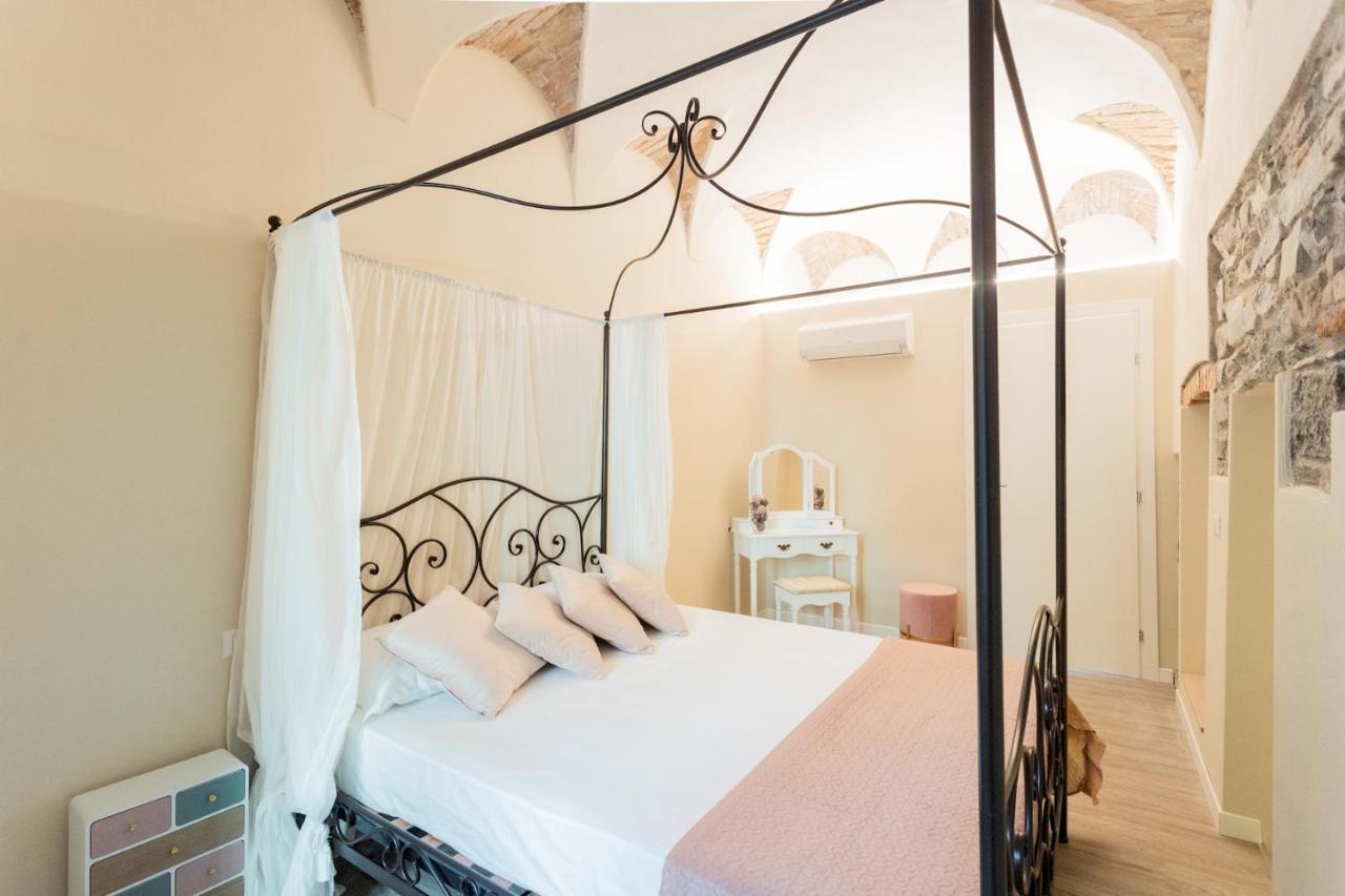 Romantic Escape City Centre With Jacuzzi & Parking By Rent All Комо Екстер'єр фото