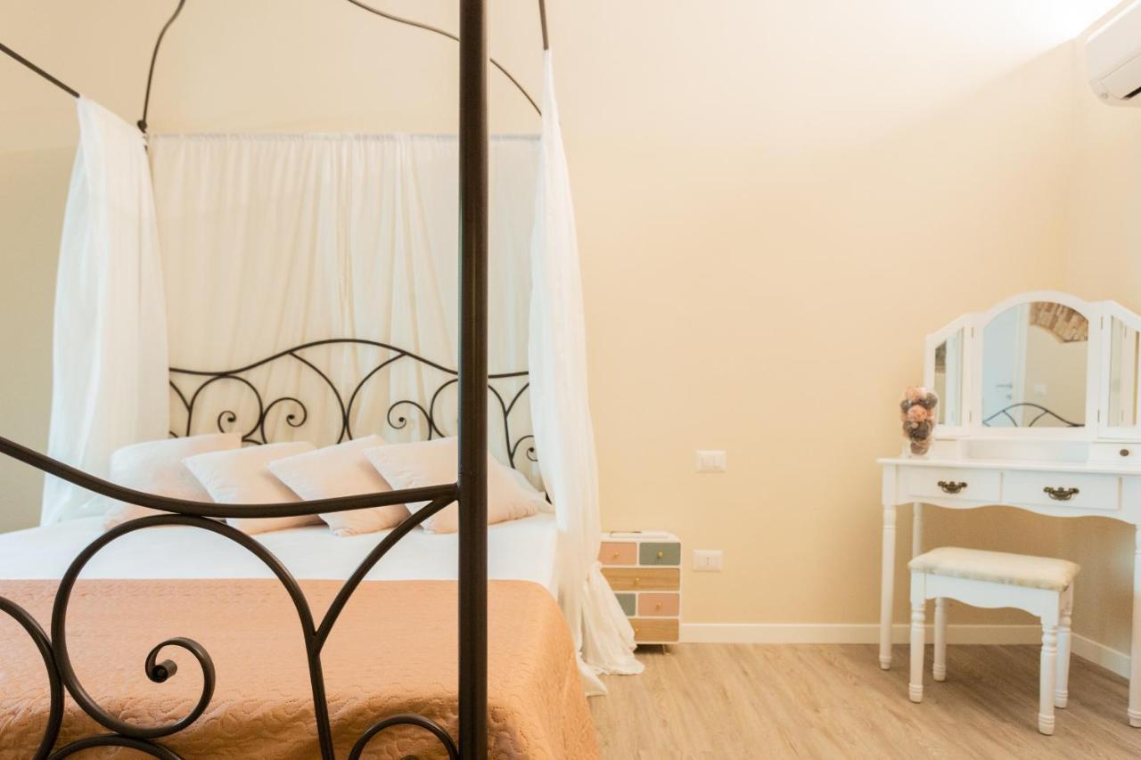 Romantic Escape City Centre With Jacuzzi & Parking By Rent All Комо Екстер'єр фото