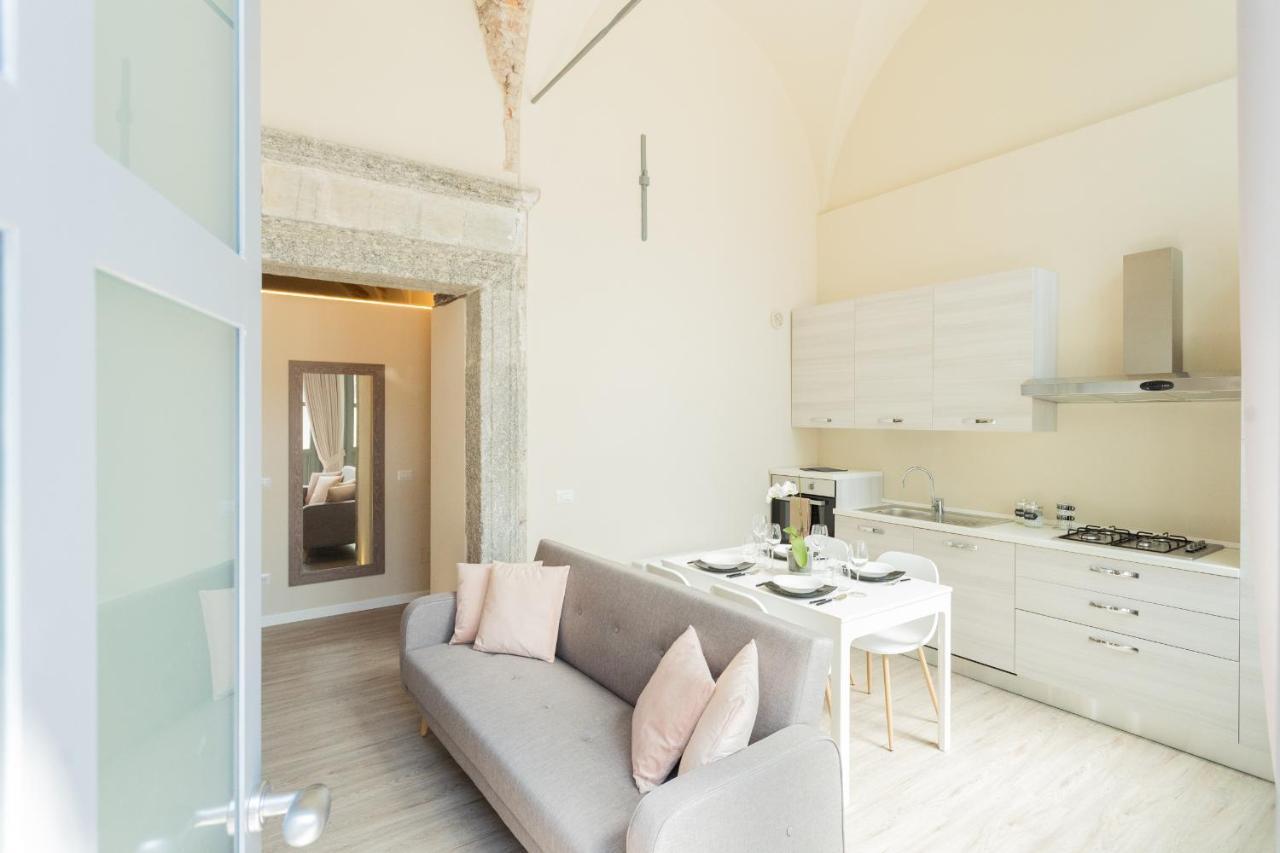 Romantic Escape City Centre With Jacuzzi & Parking By Rent All Комо Екстер'єр фото